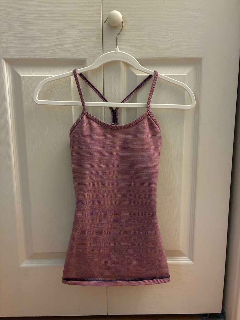 Women’s Lululemon Athletica Pink Heathered Workout/Running Top